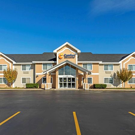 Comfort Inn & Suites Jackson - West Bend Exterior photo